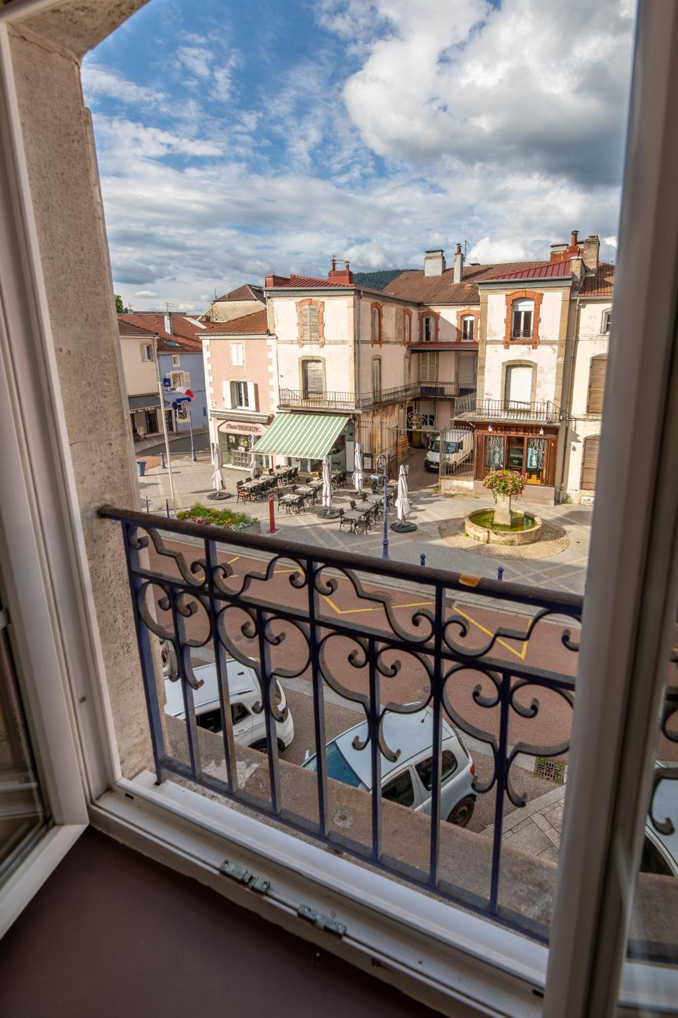 Cocon De La Belle De Vosges 3 Chambres Remiremont Esterno foto